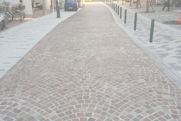 アルゼンチン斑岩_茅ヶ崎歩道_湘南ロックガーデン