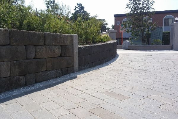 アルゼンチン斑岩_BLUFF99GARDEN_湘南ロックガーデン