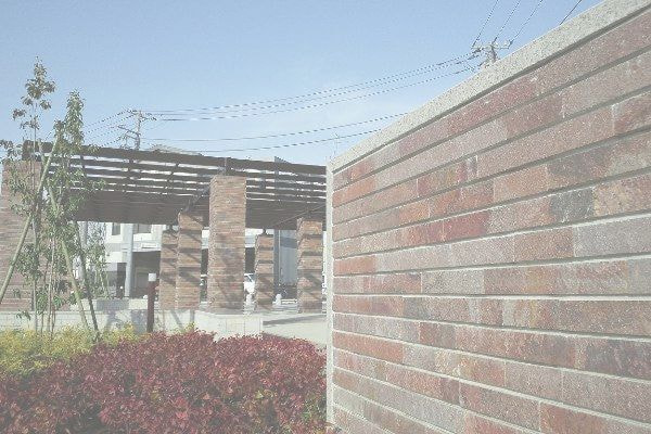 アルゼンチン斑岩_下河原公園_湘南ロックガーデン