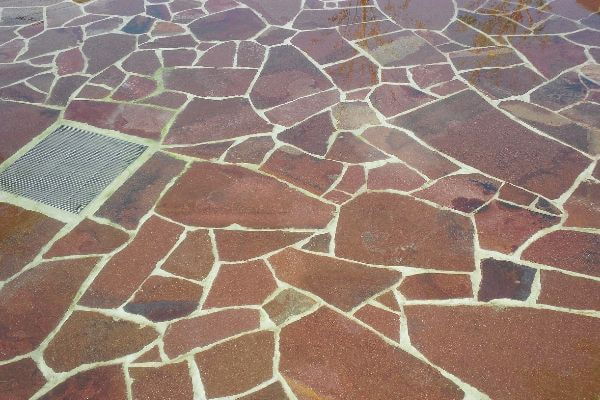 アルゼンチン斑岩_野火止用水公園_湘南ロックガーデン