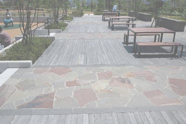 アルゼンチン斑岩_友愛パーク_湘南ロックガーデン