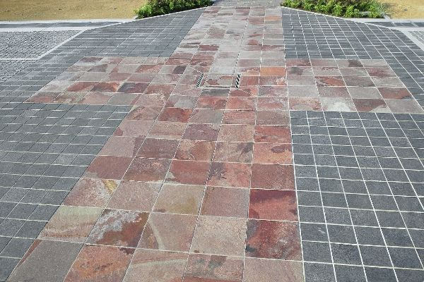 アルゼンチン斑岩_東京霊園_湘南ロックガーデン