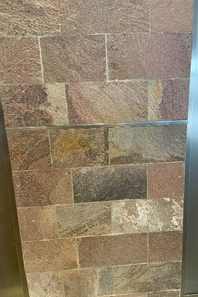 アルゼンチン斑岩_壁_湘南ロックガーデン