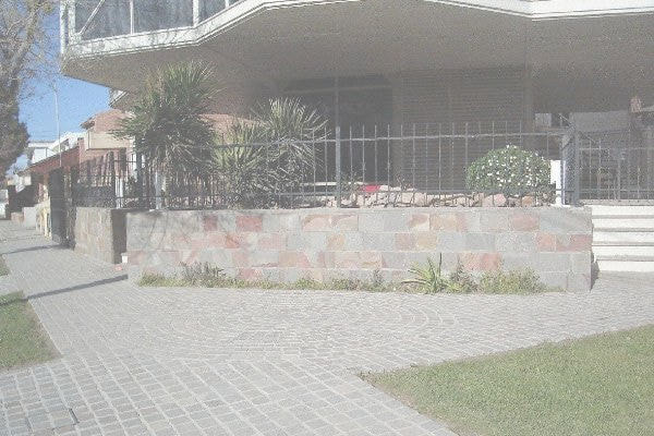 アルゼンチン斑岩_腰壁_湘南ロックガーデン