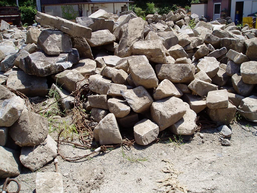 美濃石_湘南ロックガーデン