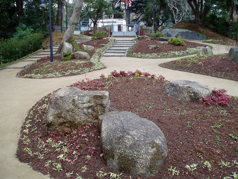 木曽石_湘南ロックガーデン