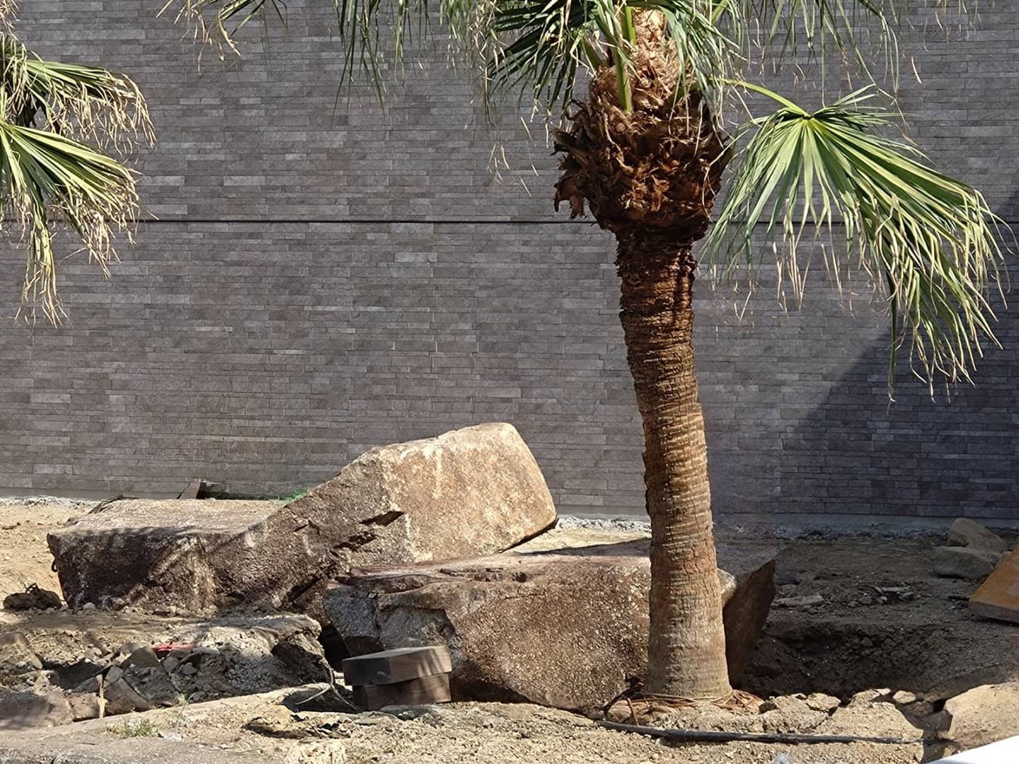 木曽石_湘南ロックガーデン