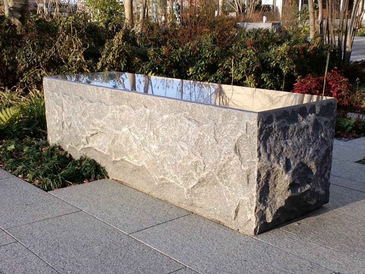 ベンチ_湘南ロックガーデン