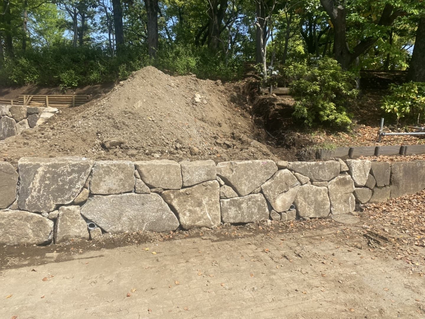 木曽石_湘南ロックガーデン