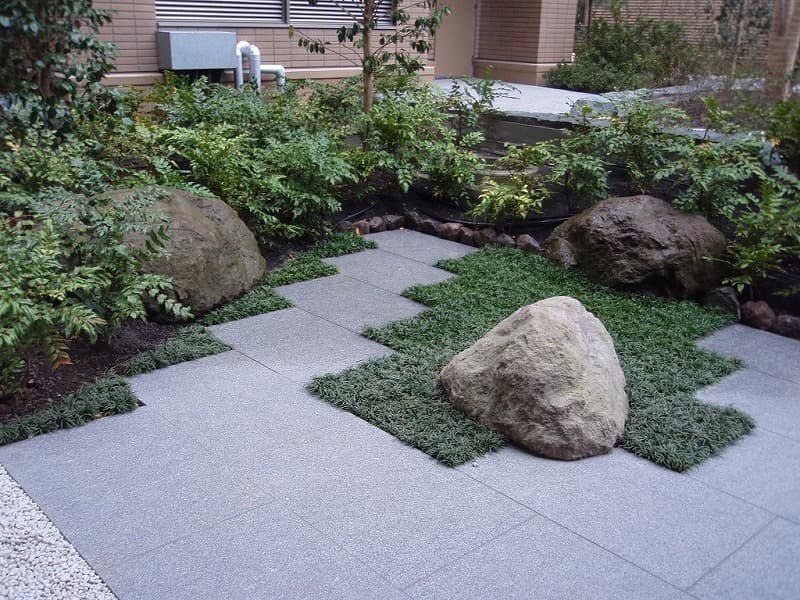 グレー御影石　石舗装_アースロック