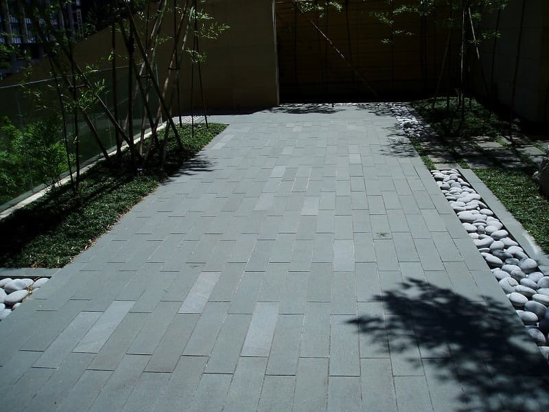 緑御影石　石舗装_アースロック