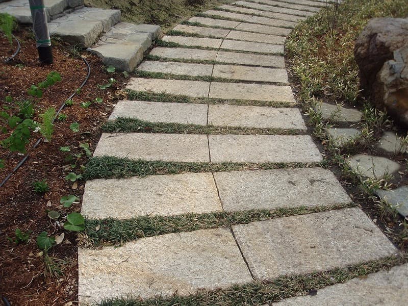 ラストビア_アースロック