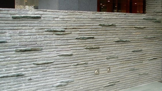 諏訪鉄平石_湘南ロックガーデン