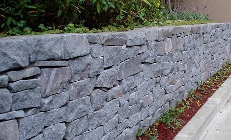 男鹿石_湘南ロックガーデン