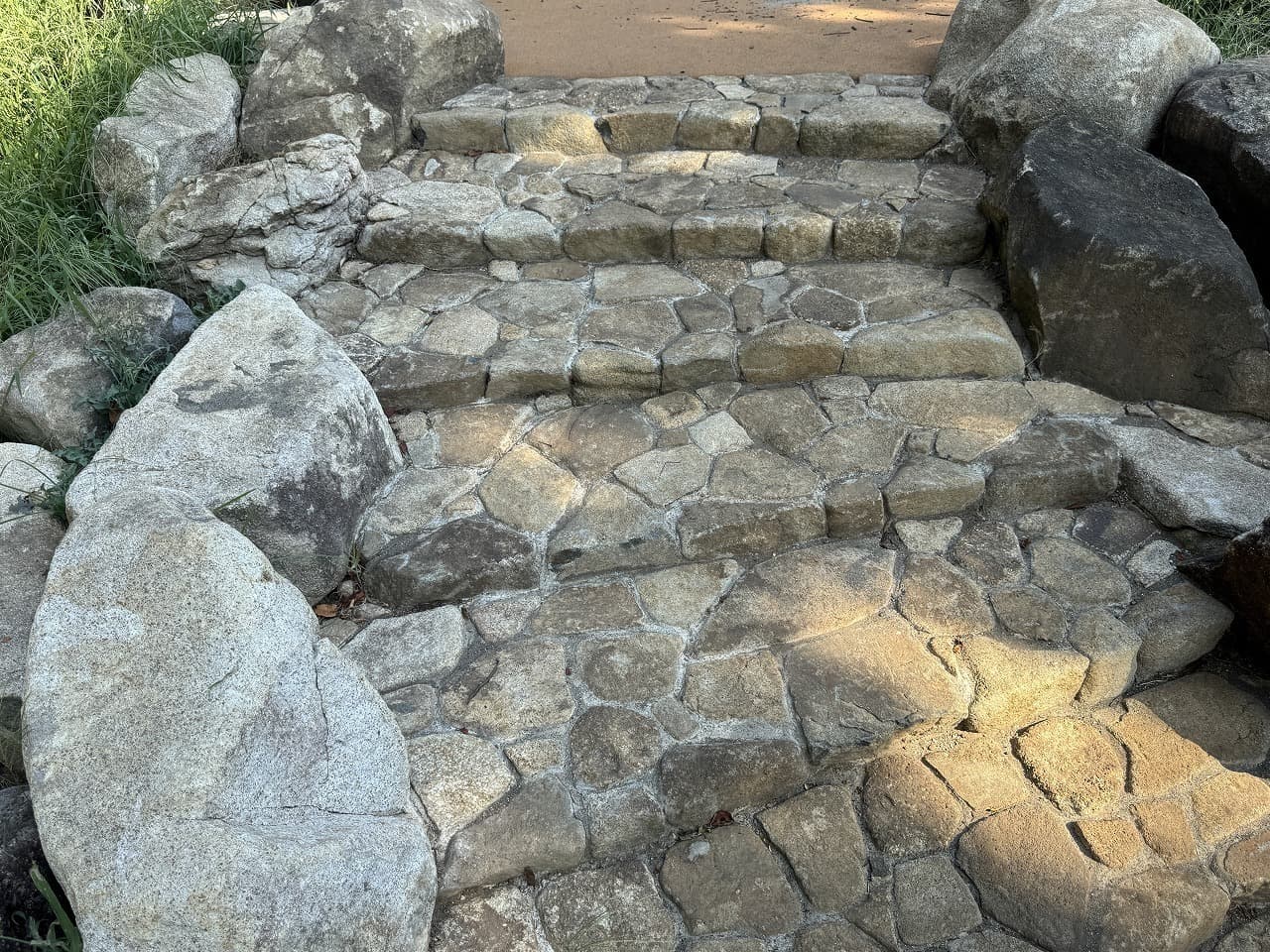 大蔵運動公園_湘南ロックガーデン