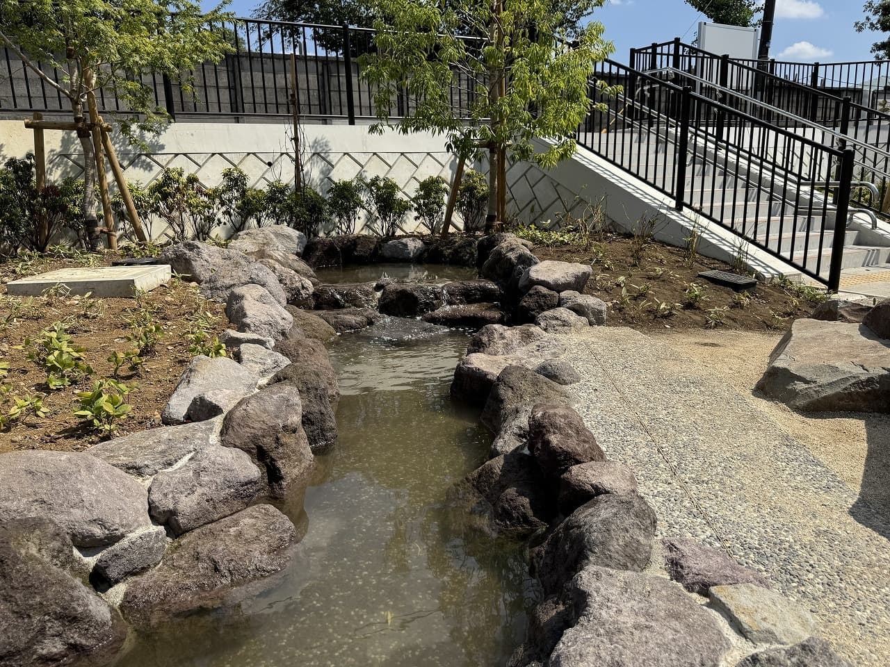 ふらっとすぎはち_湘南ロックガーデン