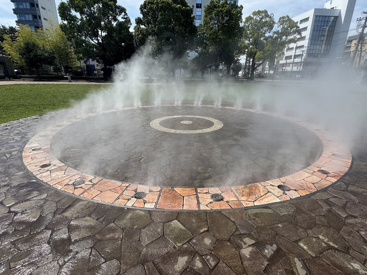 厚木中央公園_湘南ロックガーデン