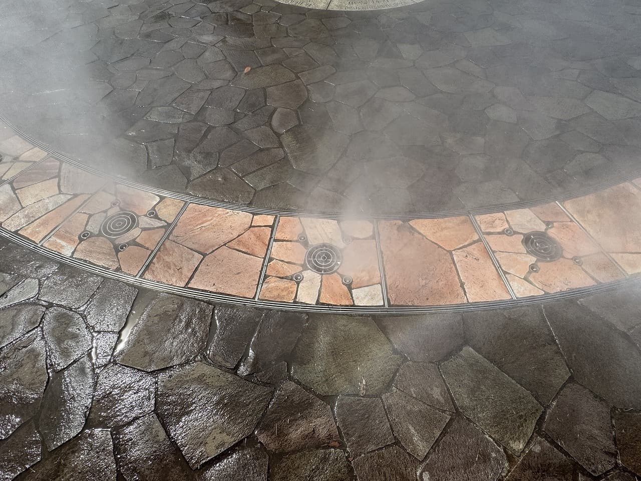 厚木中央公園_湘南ロックガーデン